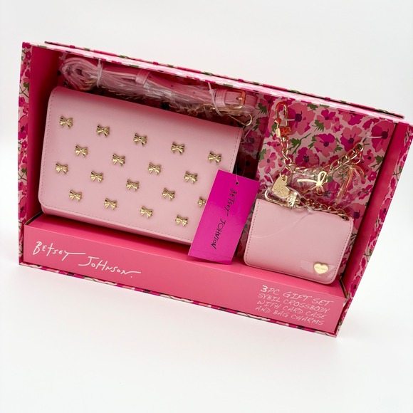 Betsey Johnson Handbags - BETSEY JOHNSON Sybil Pink and Gold BOWS Crossbody Bag Wallet Bag Charms Set